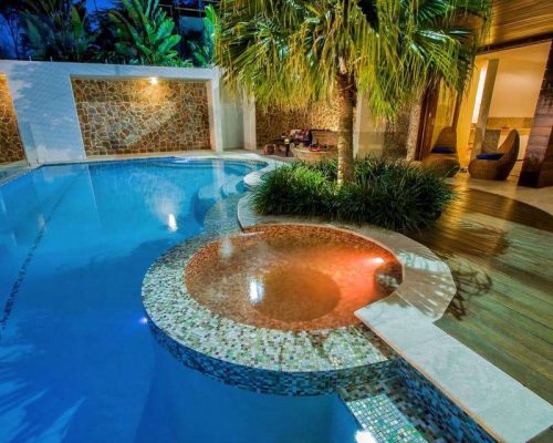 Spas & Jacuzzis